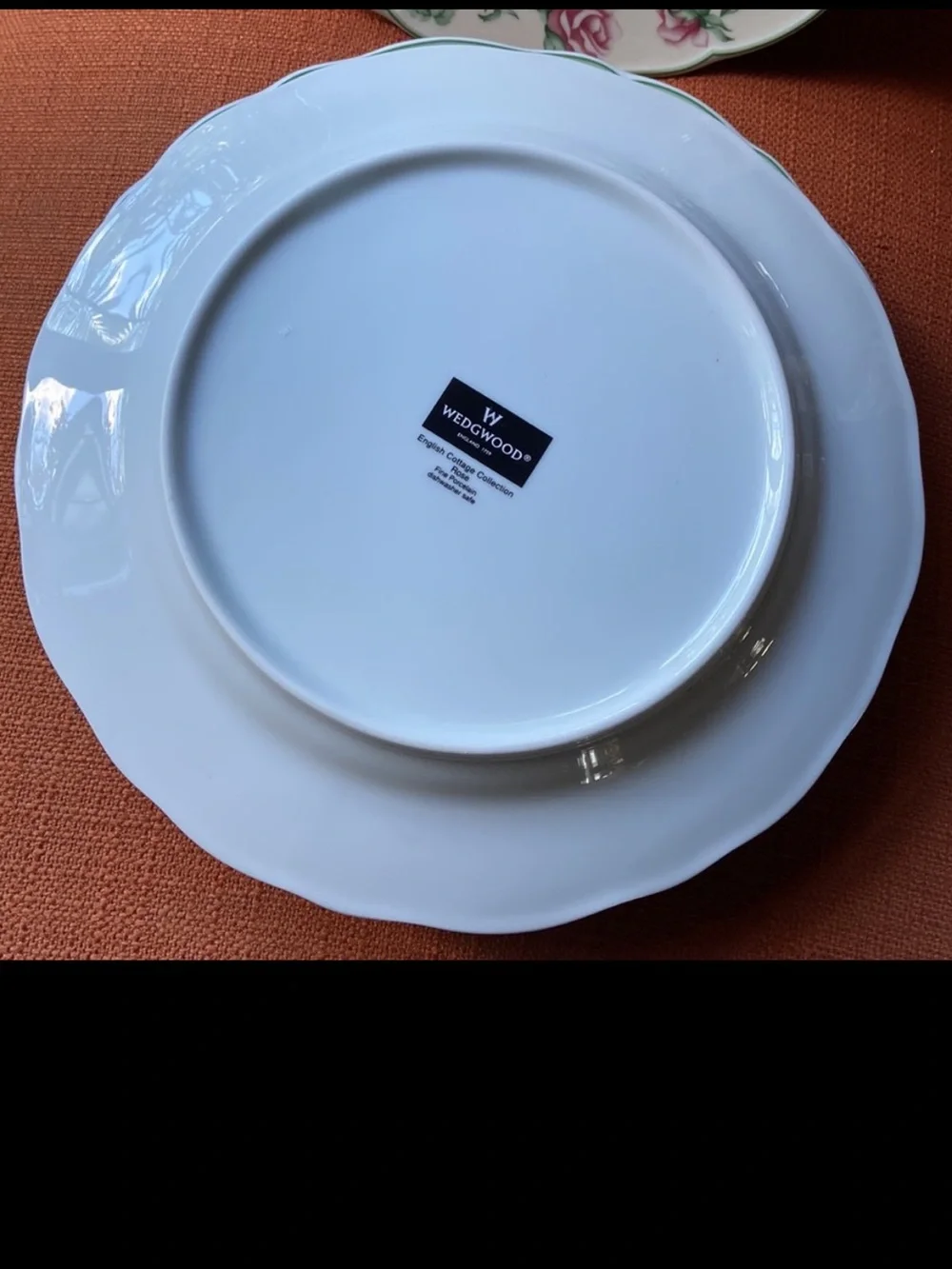 Wedgwood Pink Rose and Green Leaf Porcelain Dinner Plate